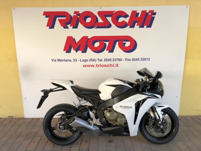 cbr1000