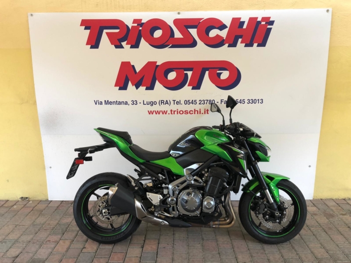 z900